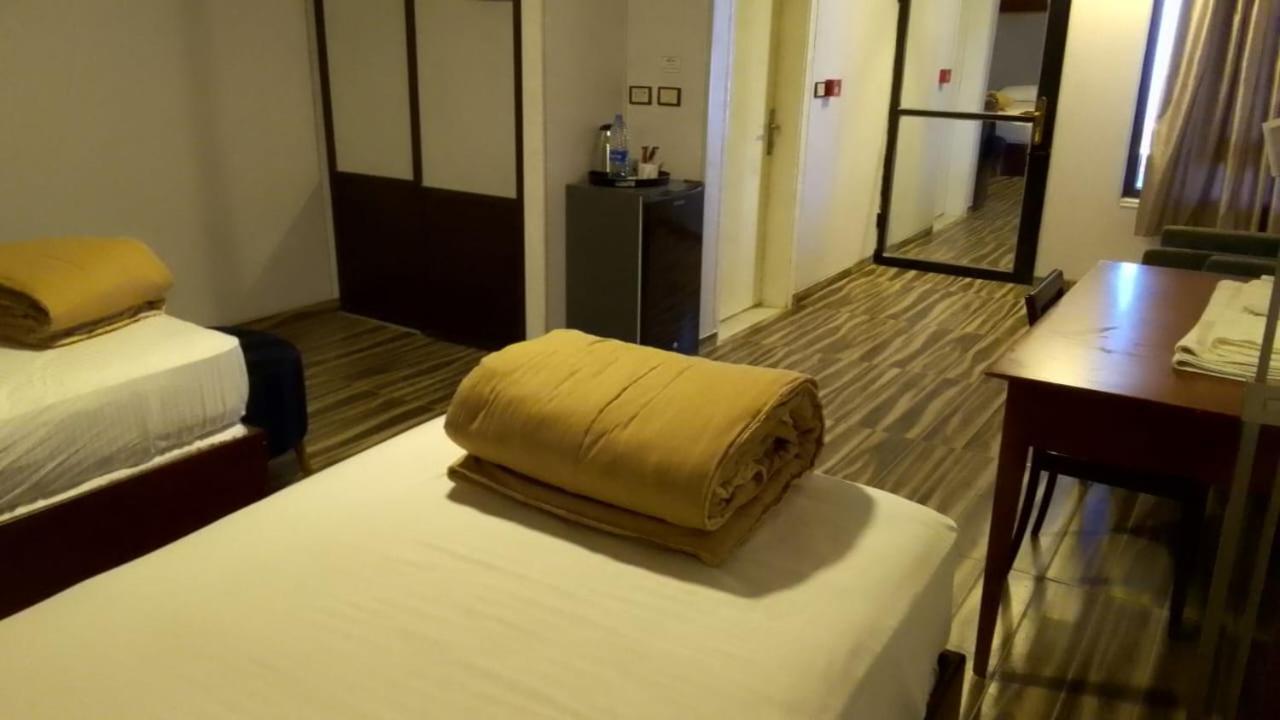 Al Namteh Lodge Abil Екстериор снимка